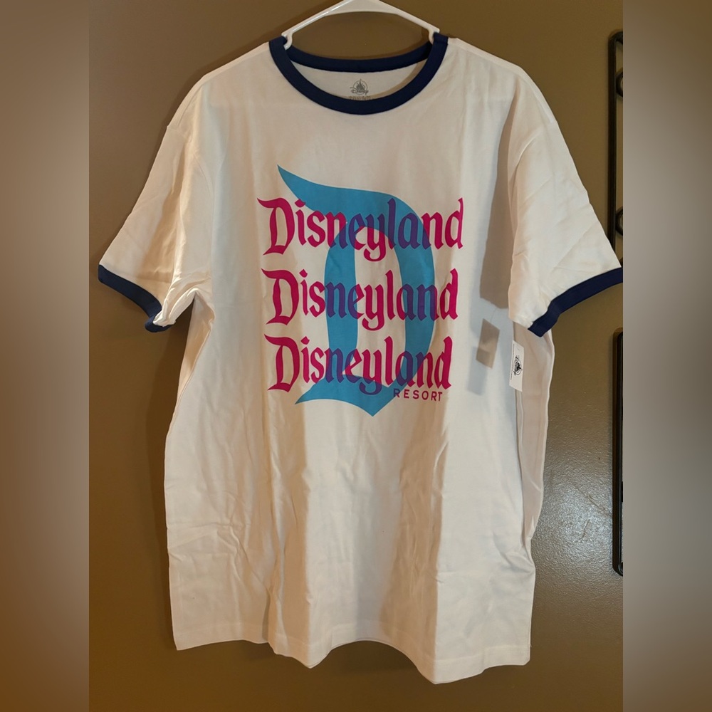 Disneyland Resort T Shirt Size XL NWT
